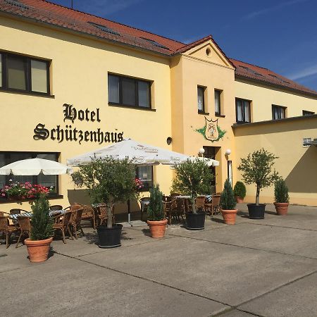 Hotel Schuetzenhaus Bruck  Bagian luar foto