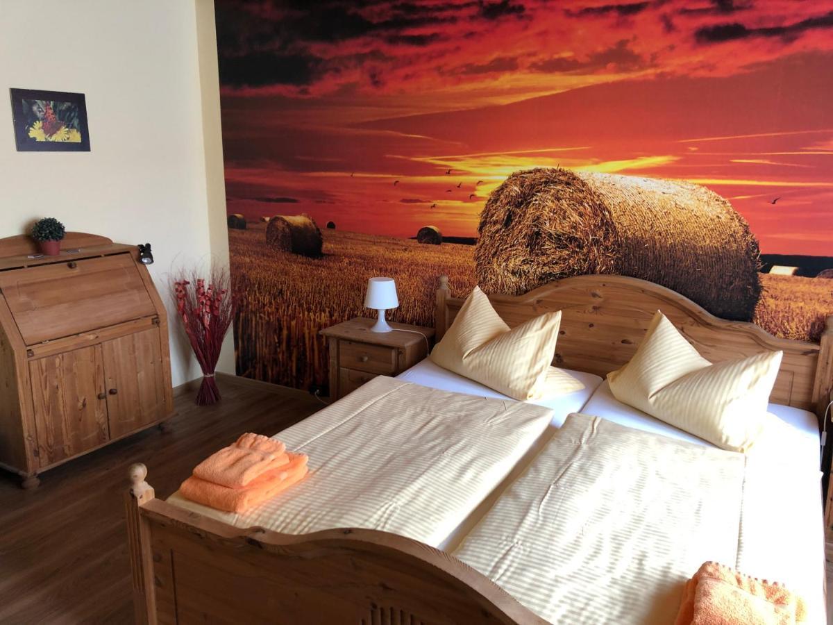 Hotel Schuetzenhaus Bruck  Bagian luar foto