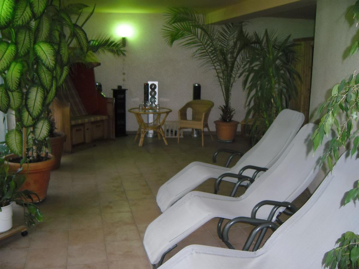 Hotel Schuetzenhaus Bruck  Bagian luar foto